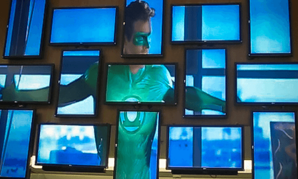 Videowall showing many screens exhibiting a single image